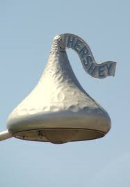 Hershey Kiss street lamp
